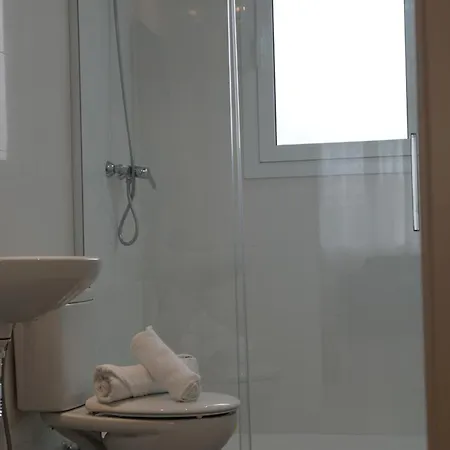 Rius33 - Huge & Spacious In Montjuic Barcelona